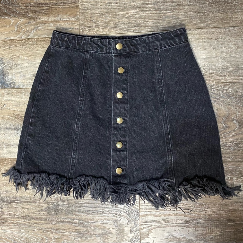 🔅Forever 21 Black Button Skirt🔅